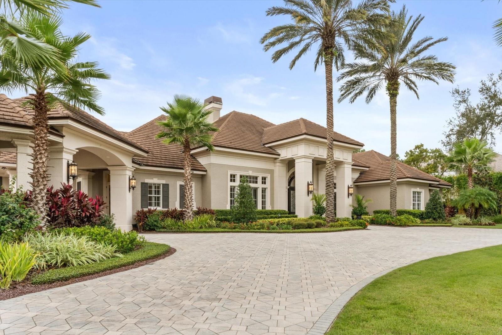 W7880161 Property Photo