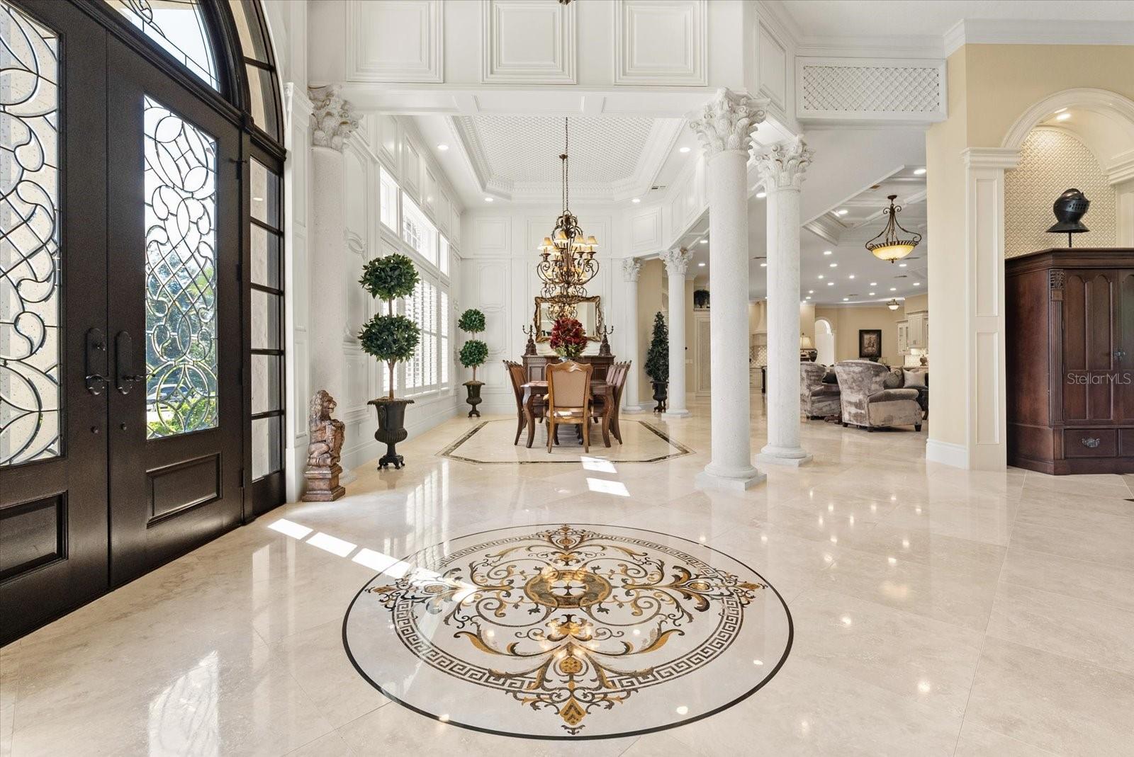 W7880161 Property Photo