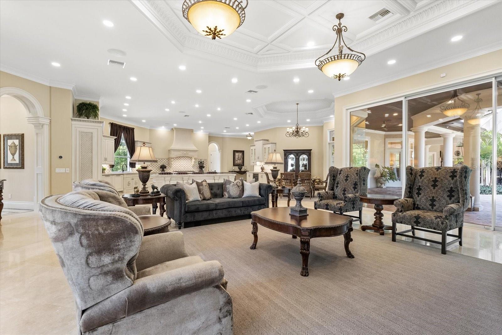 W7880161 Property Photo