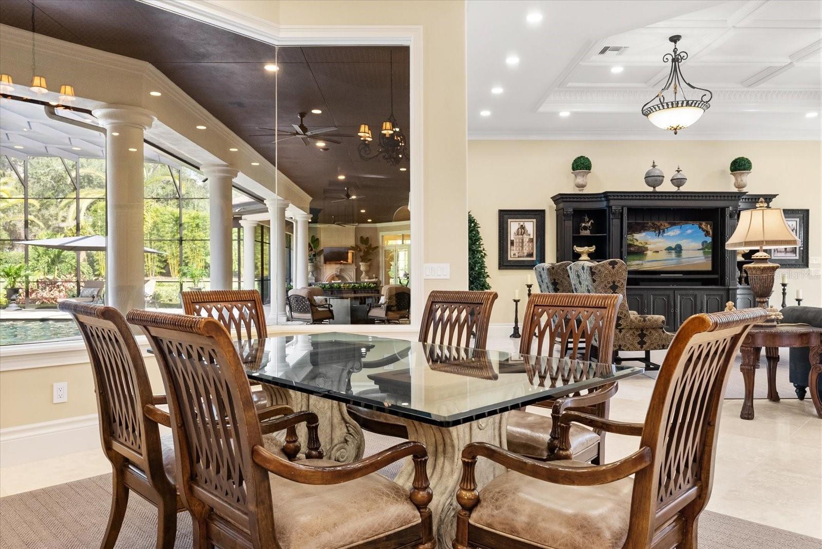 W7880161 Property Photo