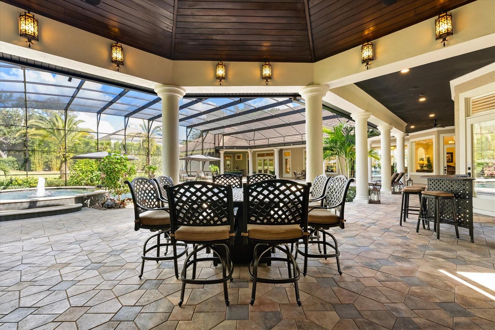 W7880161 Property Photo