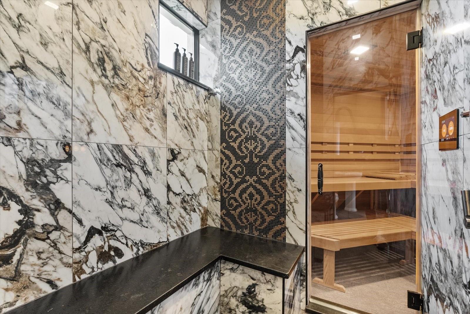 W7880161 Property Photo