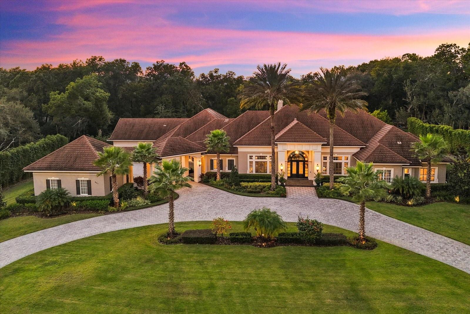 W7880161 Property Photo