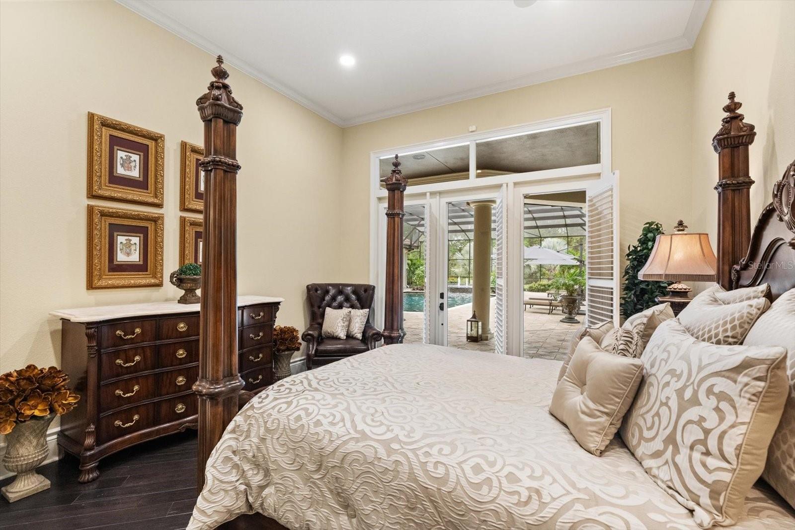 W7880161 Property Photo