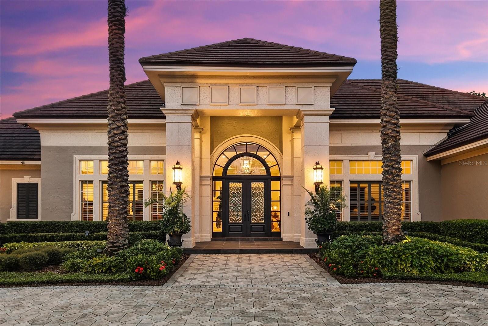 W7880161 Property Photo