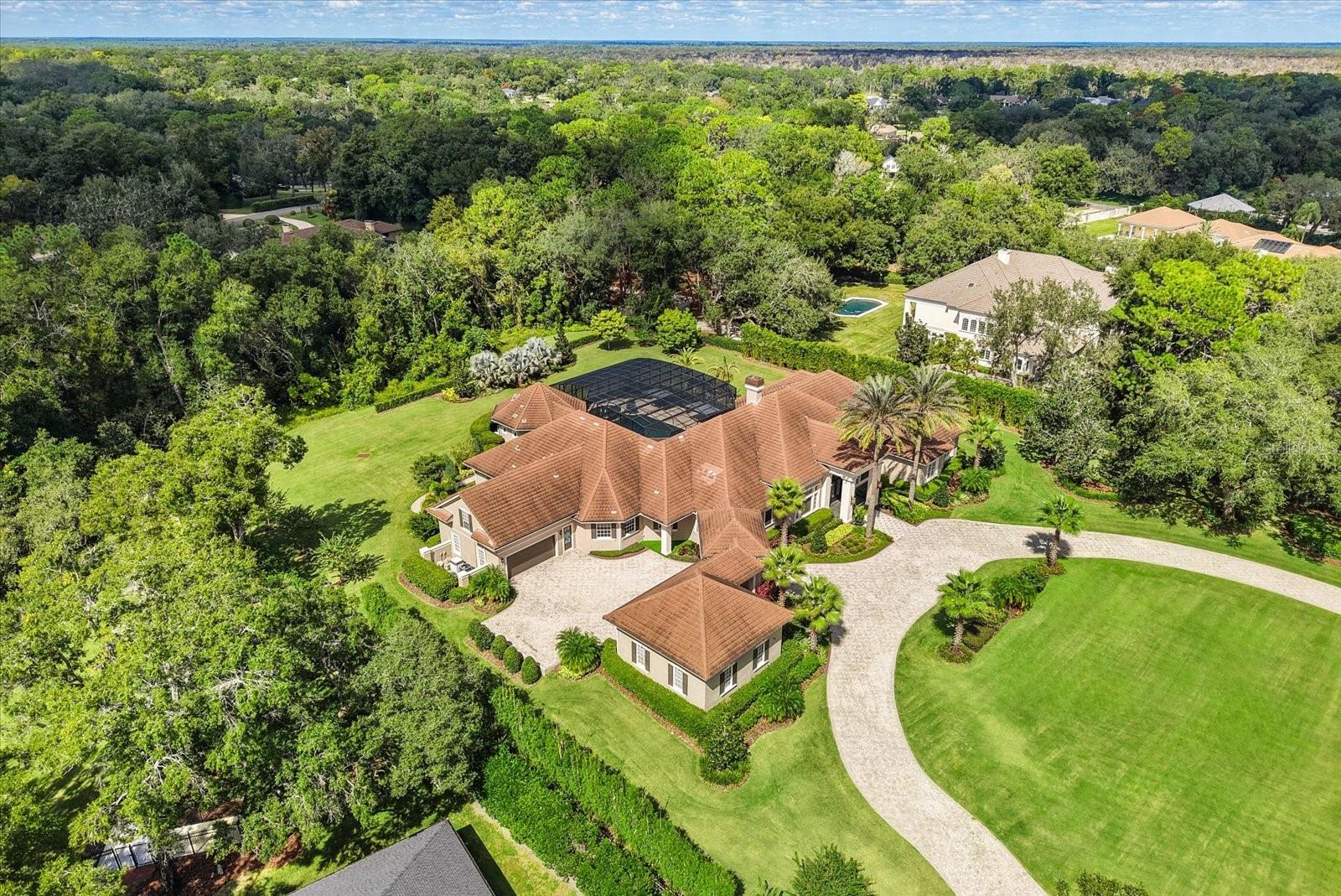 W7880161 Property Photo