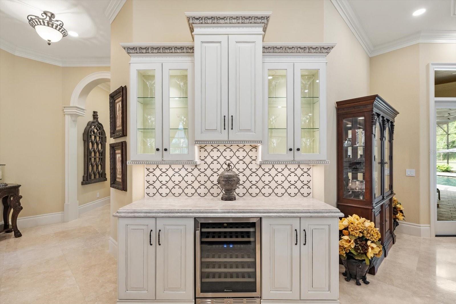 W7880161 Property Photo