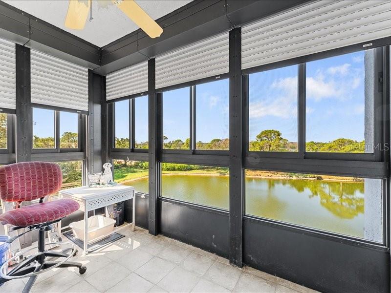 8186 TERRACE GARDEN DR N #401, ST PETERSBURG, FL, 33709