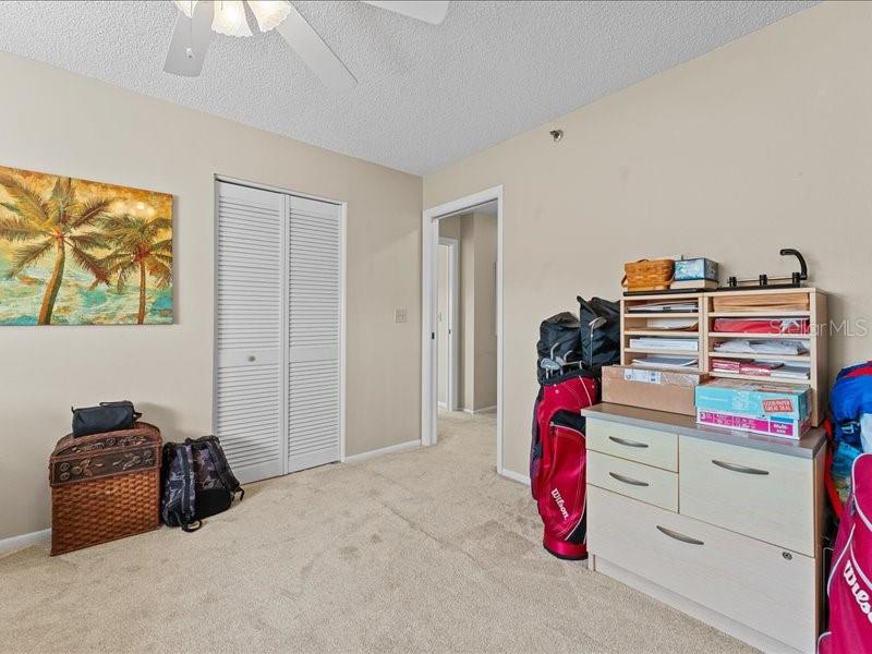 8186 TERRACE GARDEN DR N #401, ST PETERSBURG, FL, 33709