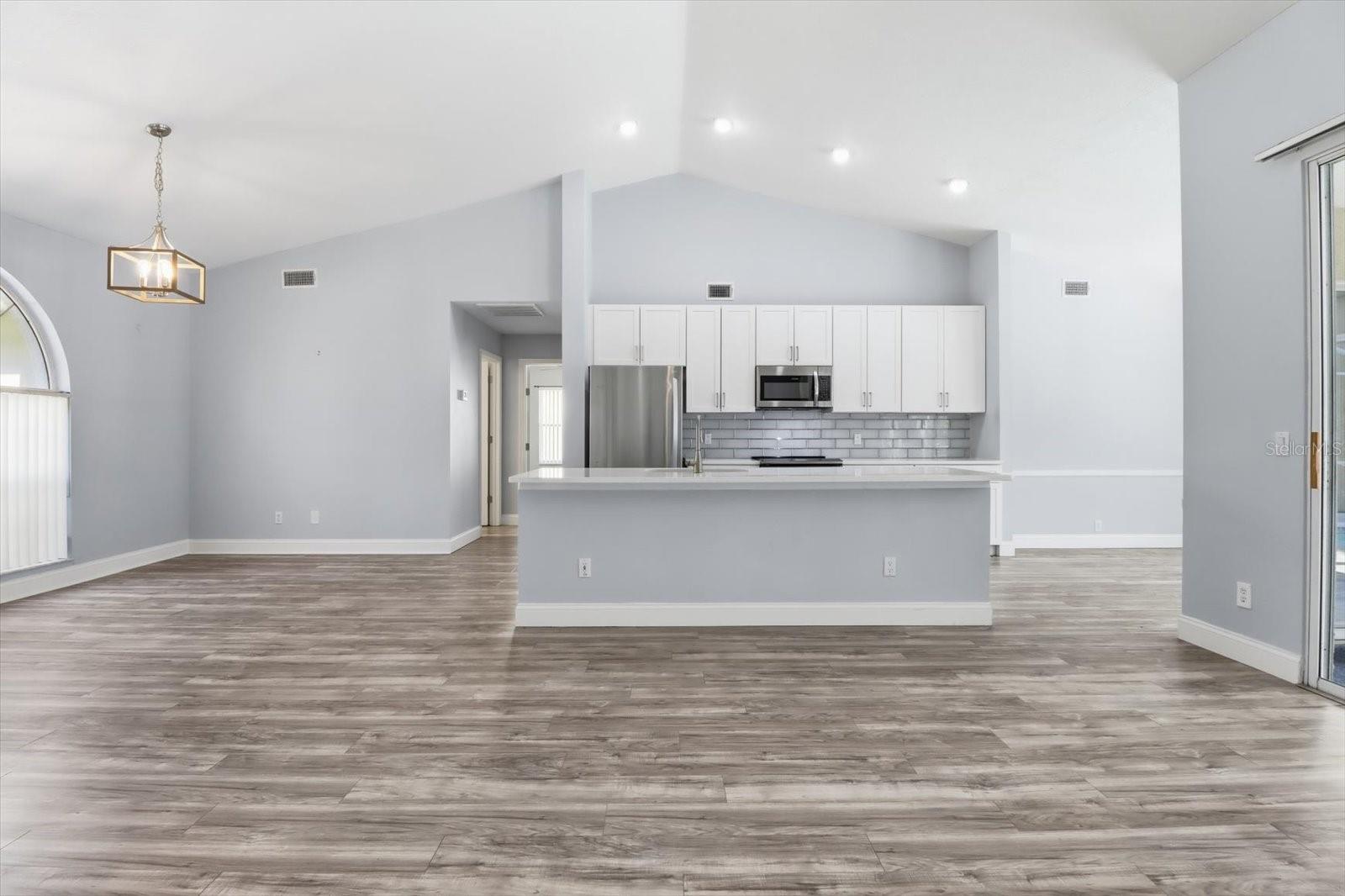 155 PINE ST, HOMOSASSA, FL, 34446