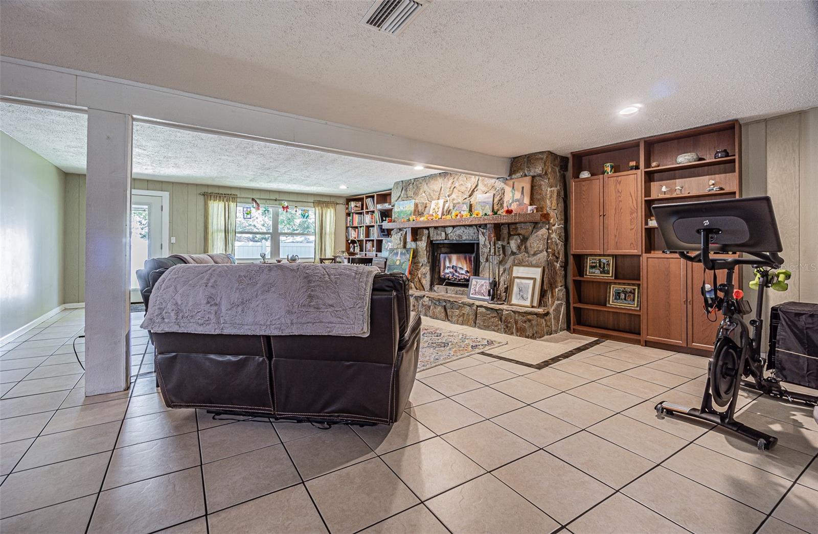 936 HIGHVIEW DR, PALM HARBOR, FL, 34683