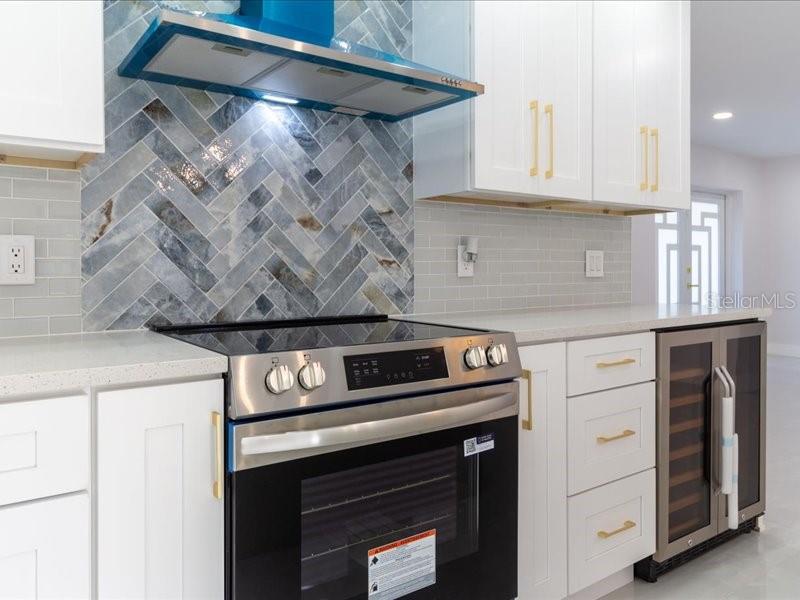 4704 W PRICE AVE, TAMPA, FL, 33611