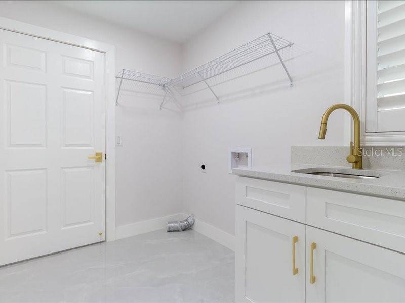 4704 W PRICE AVE, TAMPA, FL, 33611