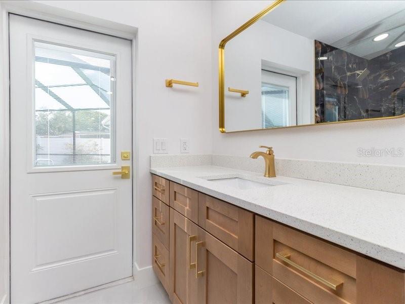 4704 W PRICE AVE, TAMPA, FL, 33611