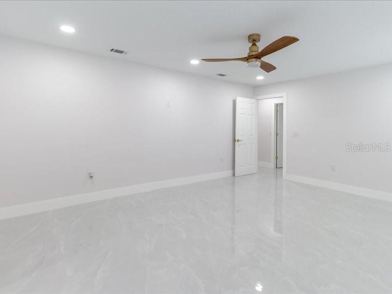 4704 W PRICE AVE, TAMPA, FL, 33611