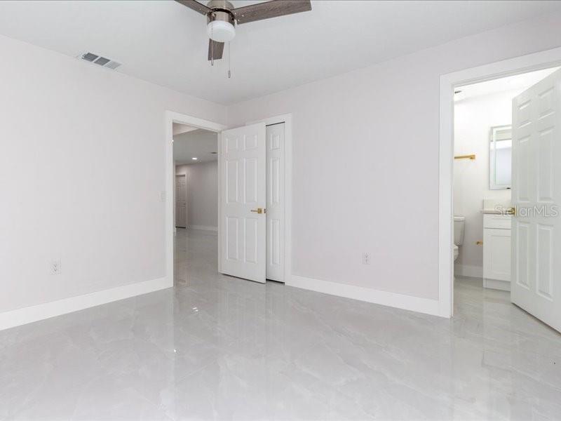 4704 W PRICE AVE, TAMPA, FL, 33611