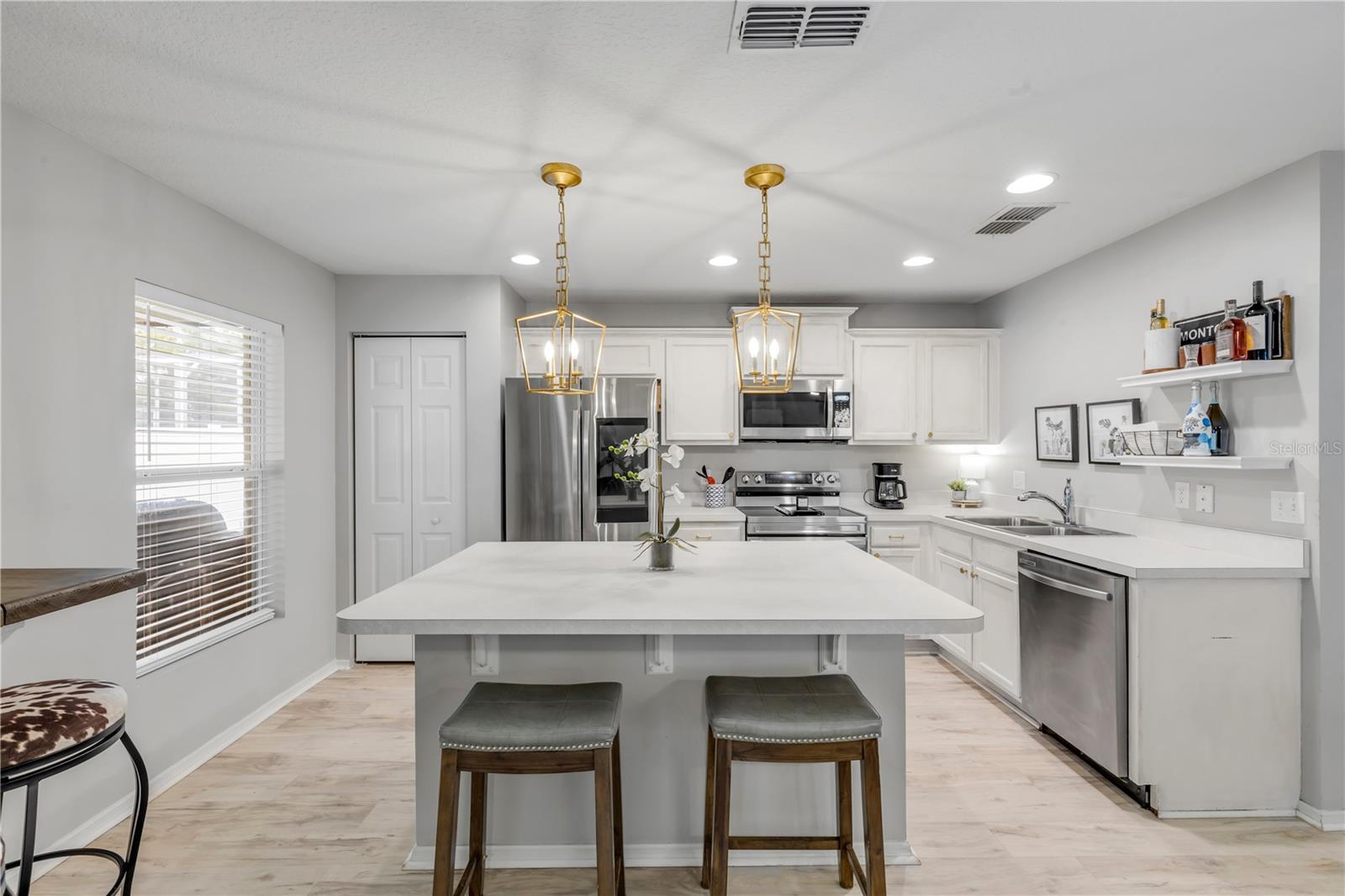 550 AEOLIAN DR, NEW SMYRNA BEACH, FL, 32168