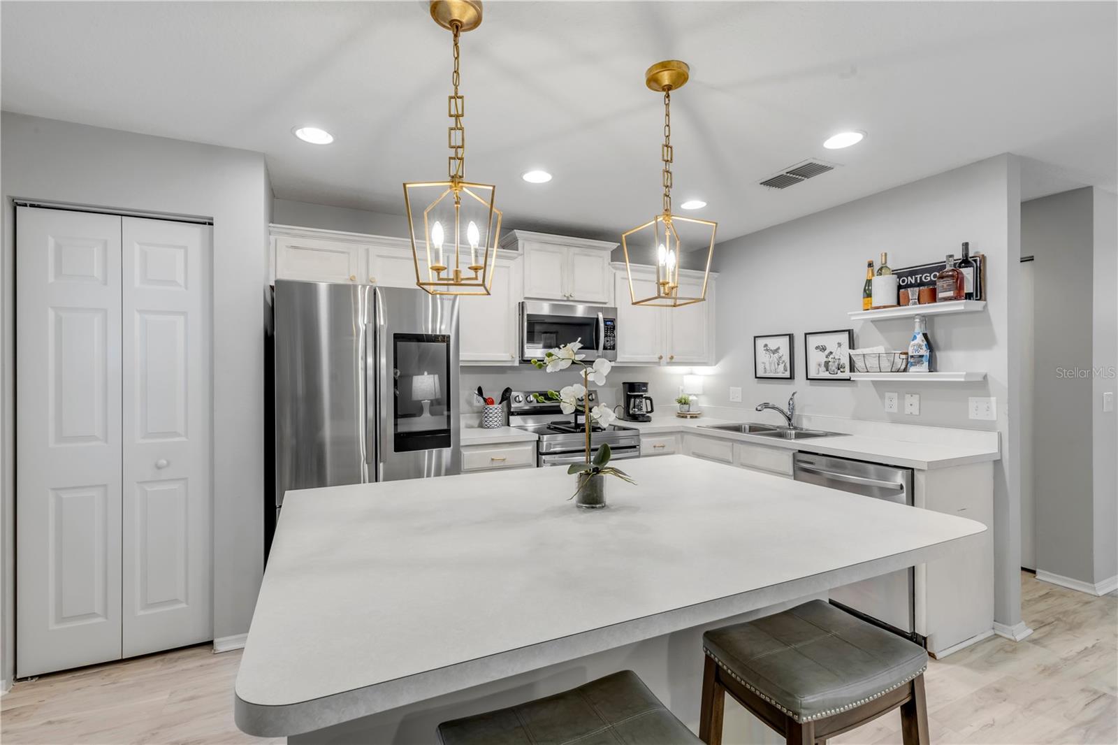 550 AEOLIAN DR, NEW SMYRNA BEACH, FL, 32168