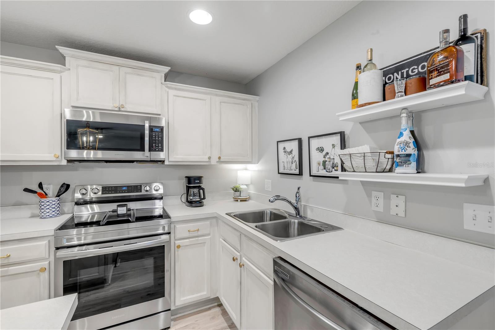 550 AEOLIAN DR, NEW SMYRNA BEACH, FL, 32168