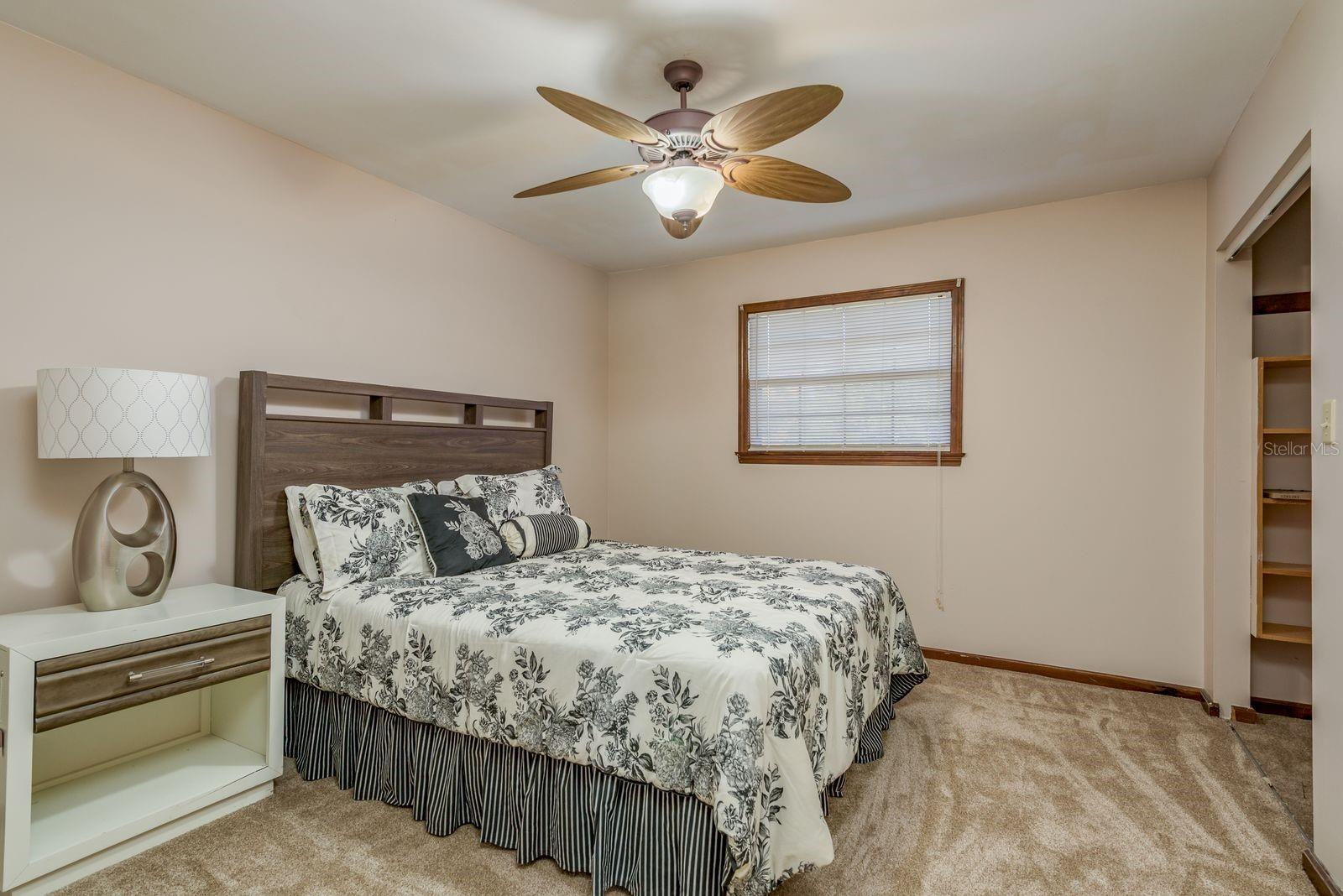 1416 GROVE AVE, LEESBURG, FL, 34748