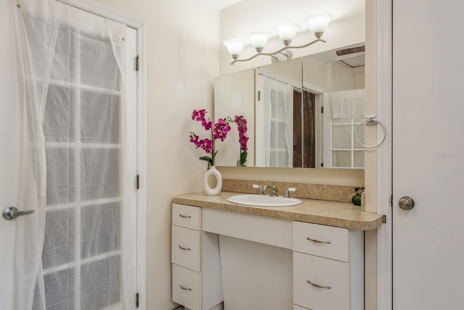 1416 GROVE AVE, LEESBURG, FL, 34748