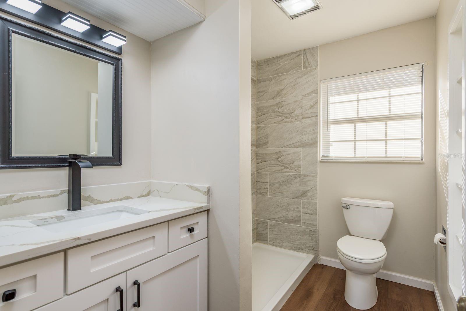 1416 GROVE AVE, LEESBURG, FL, 34748