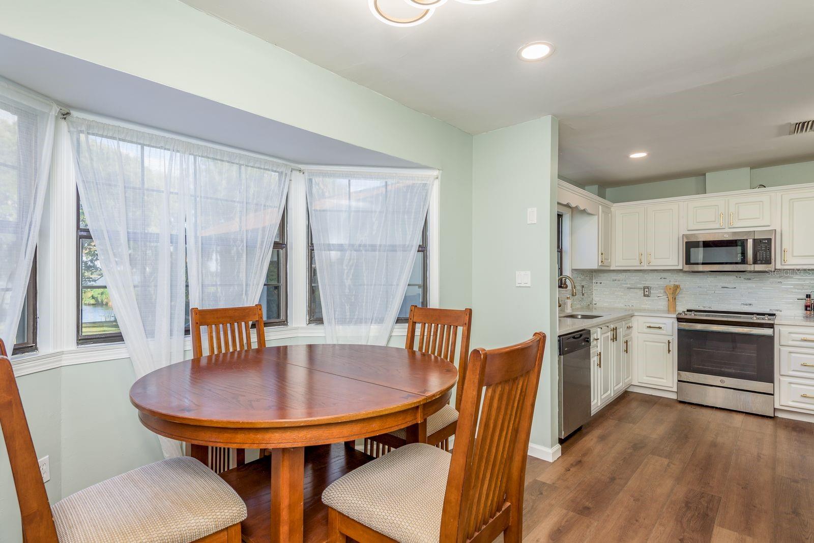 1416 GROVE AVE, LEESBURG, FL, 34748