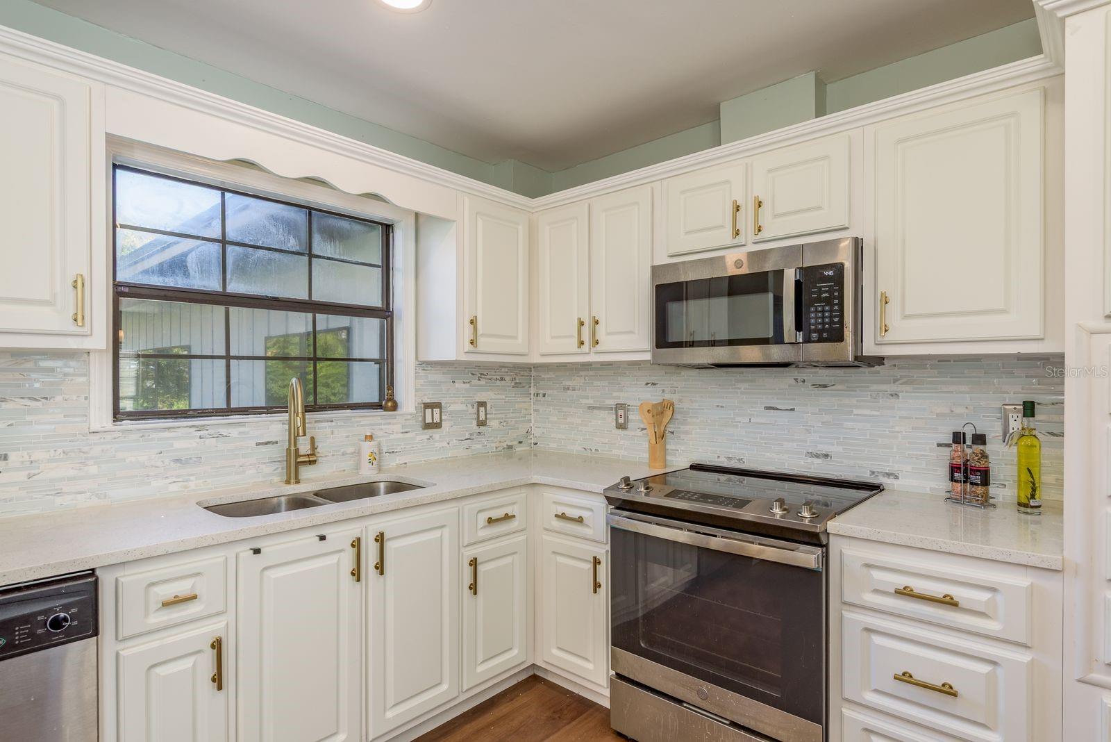 1416 GROVE AVE, LEESBURG, FL, 34748