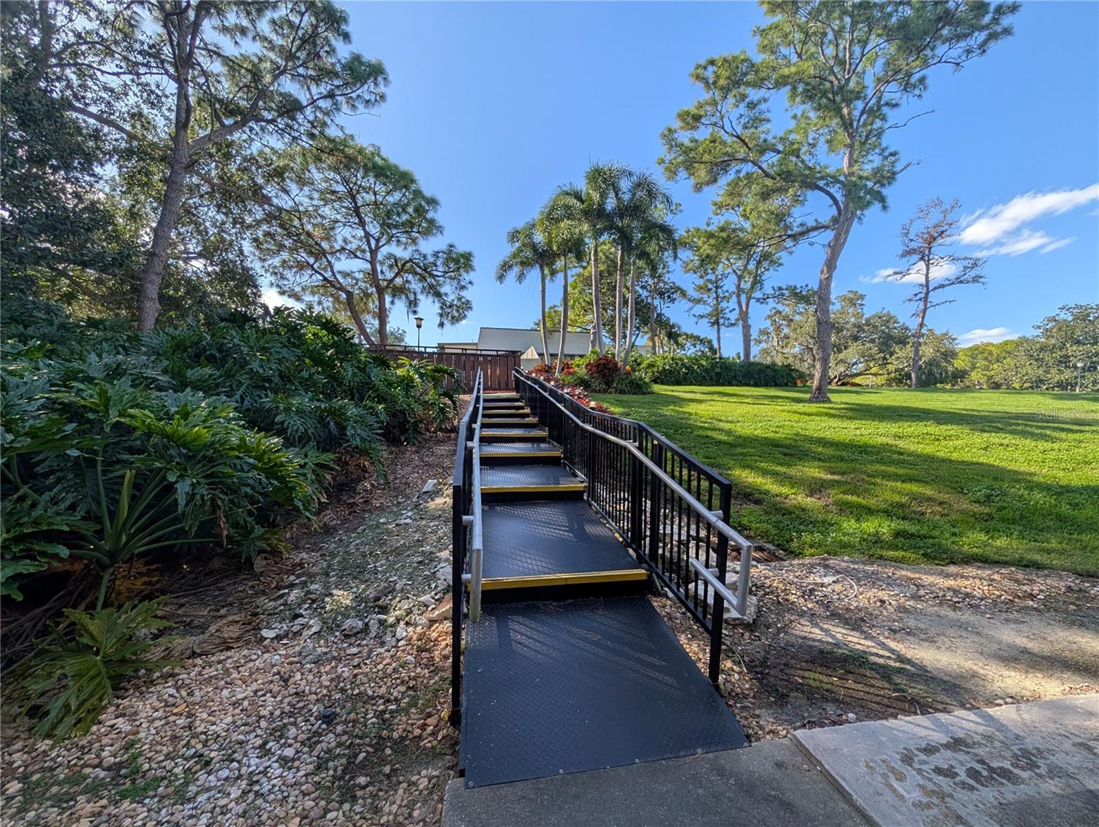 36750 US HIGHWAY 19 N #4-221, PALM HARBOR, FL, 34683