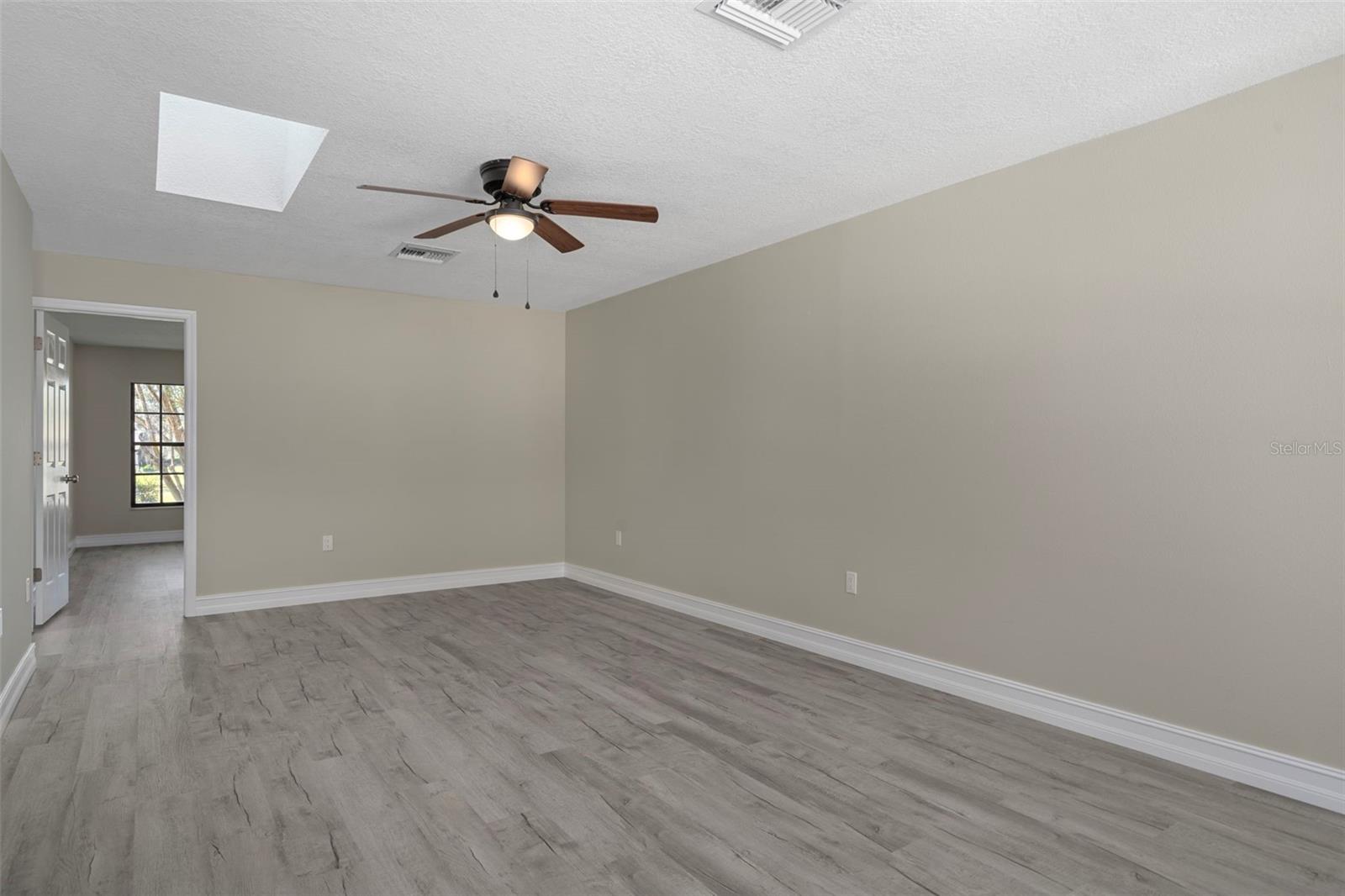 In-Law LivingroomDifferent Angel