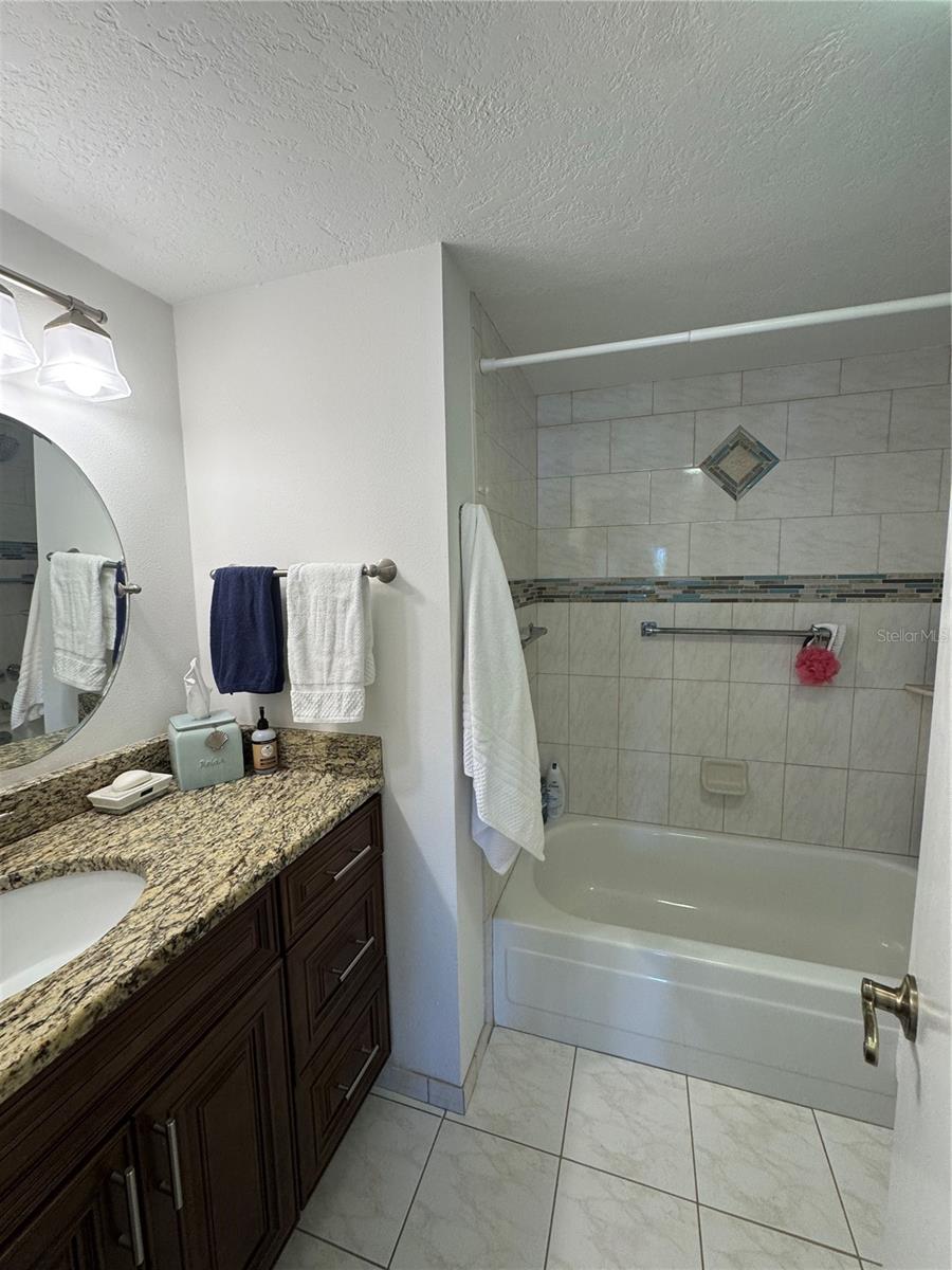 1130 N LAKE PARKER AVE #B111, LAKELAND, FL, 33805