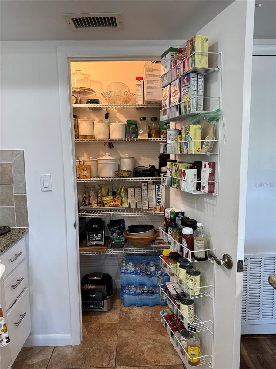 1130 N LAKE PARKER AVE #B111, LAKELAND, FL, 33805