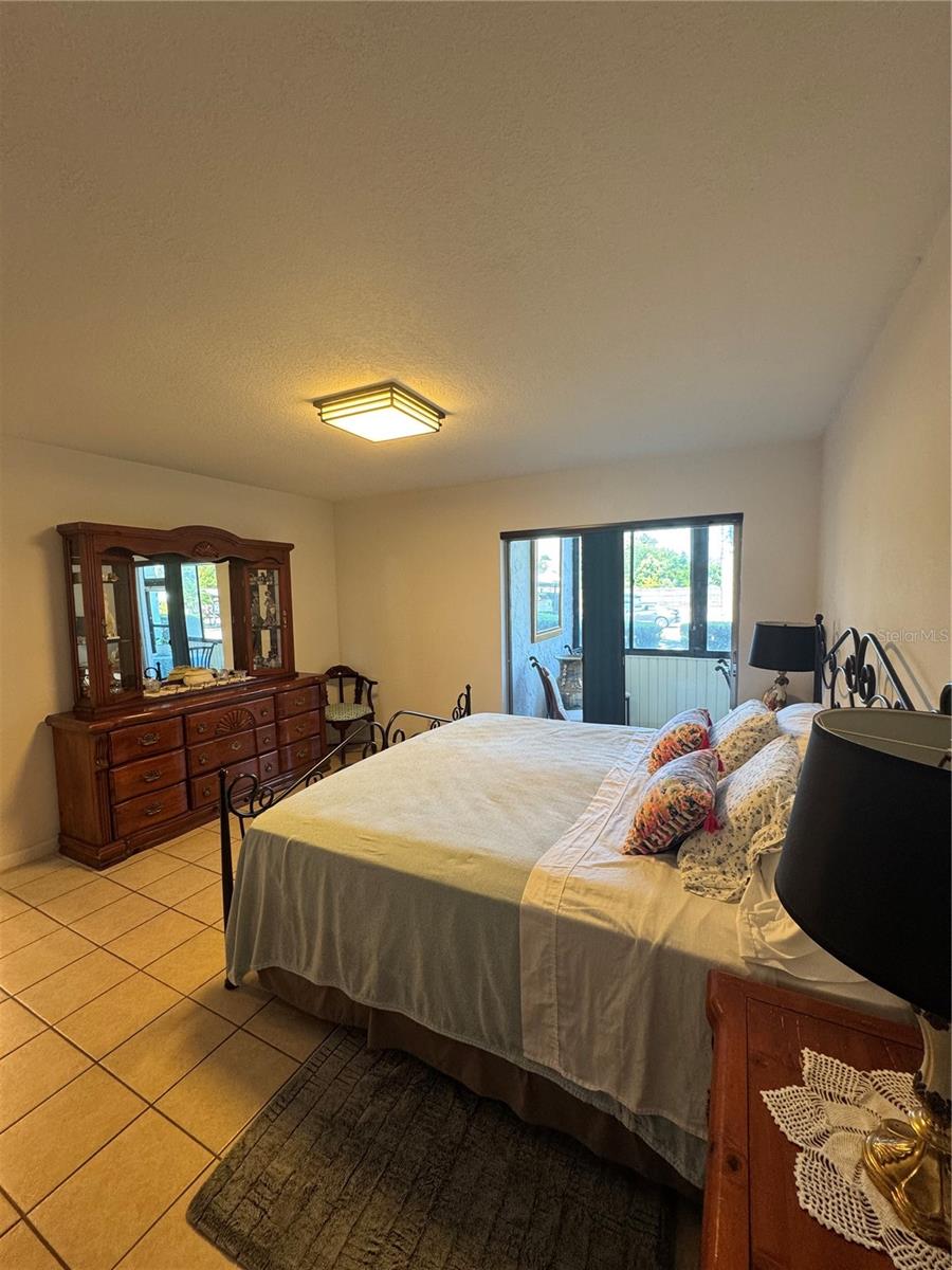 1130 N LAKE PARKER AVE #B111, LAKELAND, FL, 33805