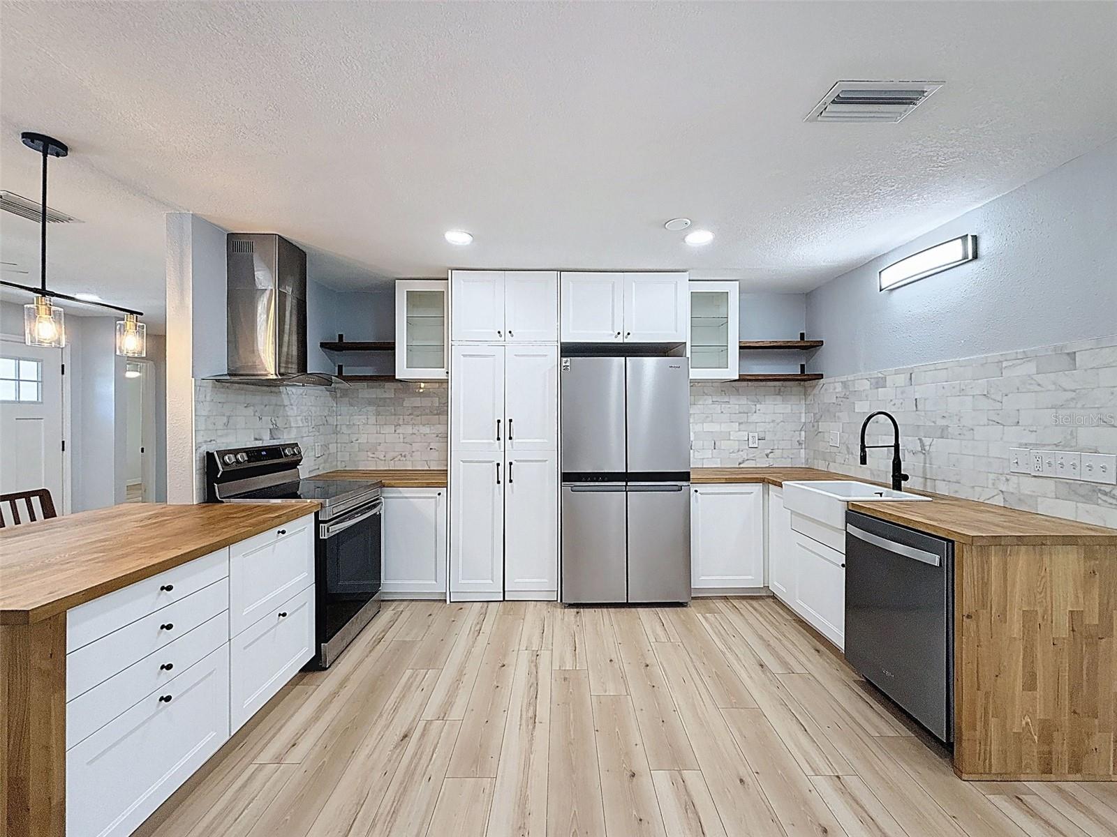 217 EVELYN AVE, CLEARWATER, FL, 33765