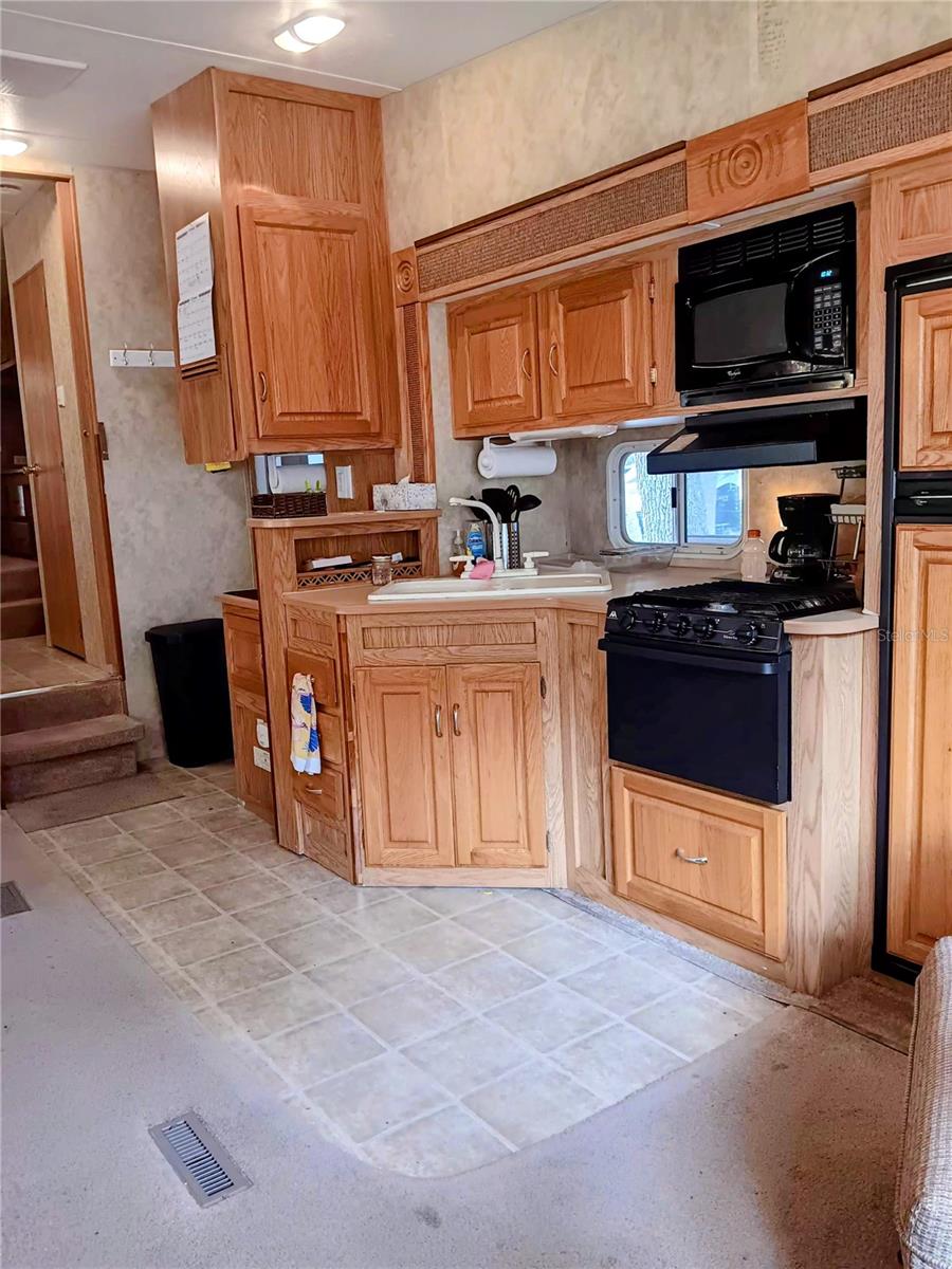 O6355329 Property Photo