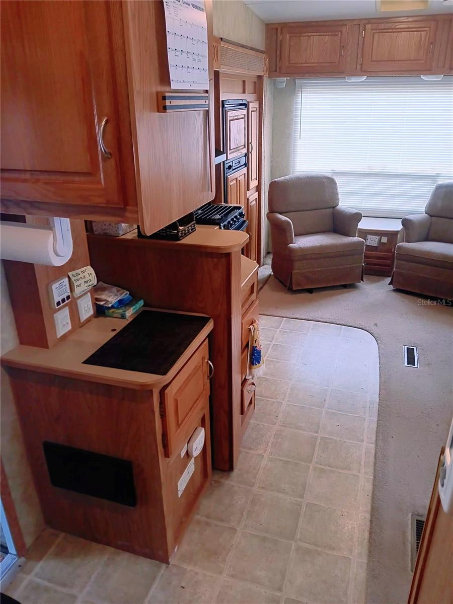 O6355329 Property Photo