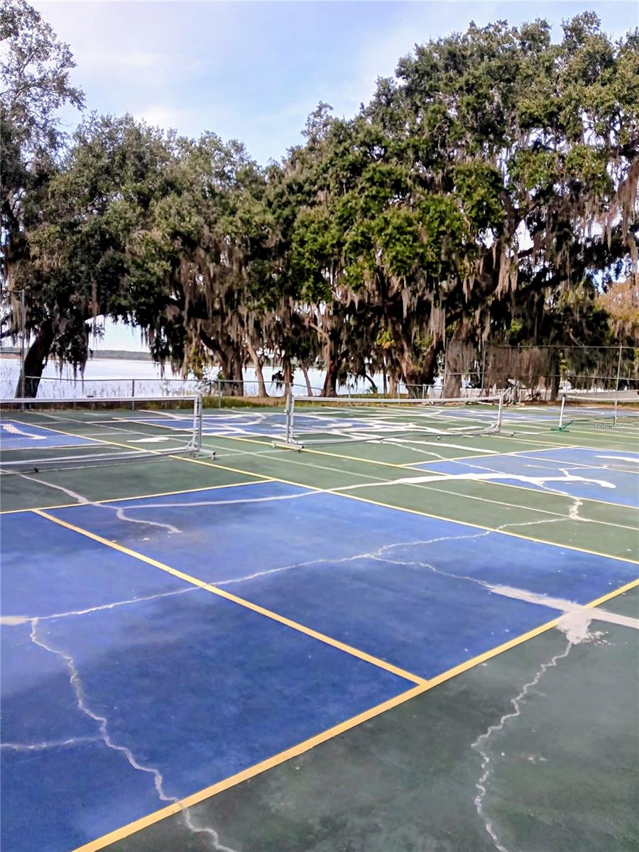 O6355329 Property Photo