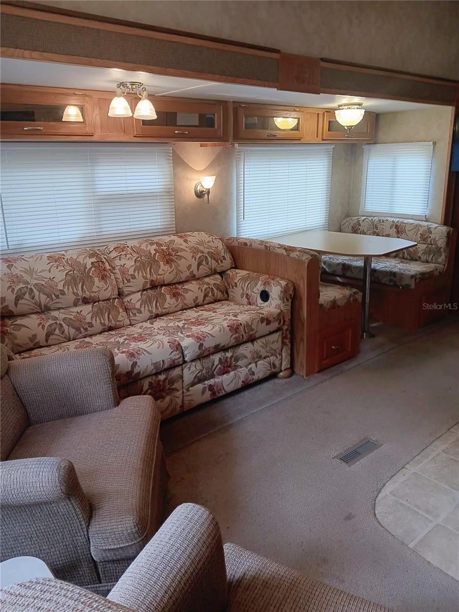 O6355329 Property Photo