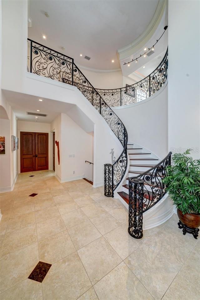 829 BRUCE AVE, CLEARWATER BEACH, FL, 33767