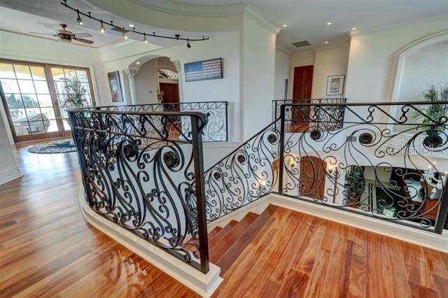 829 BRUCE AVE, CLEARWATER BEACH, FL, 33767