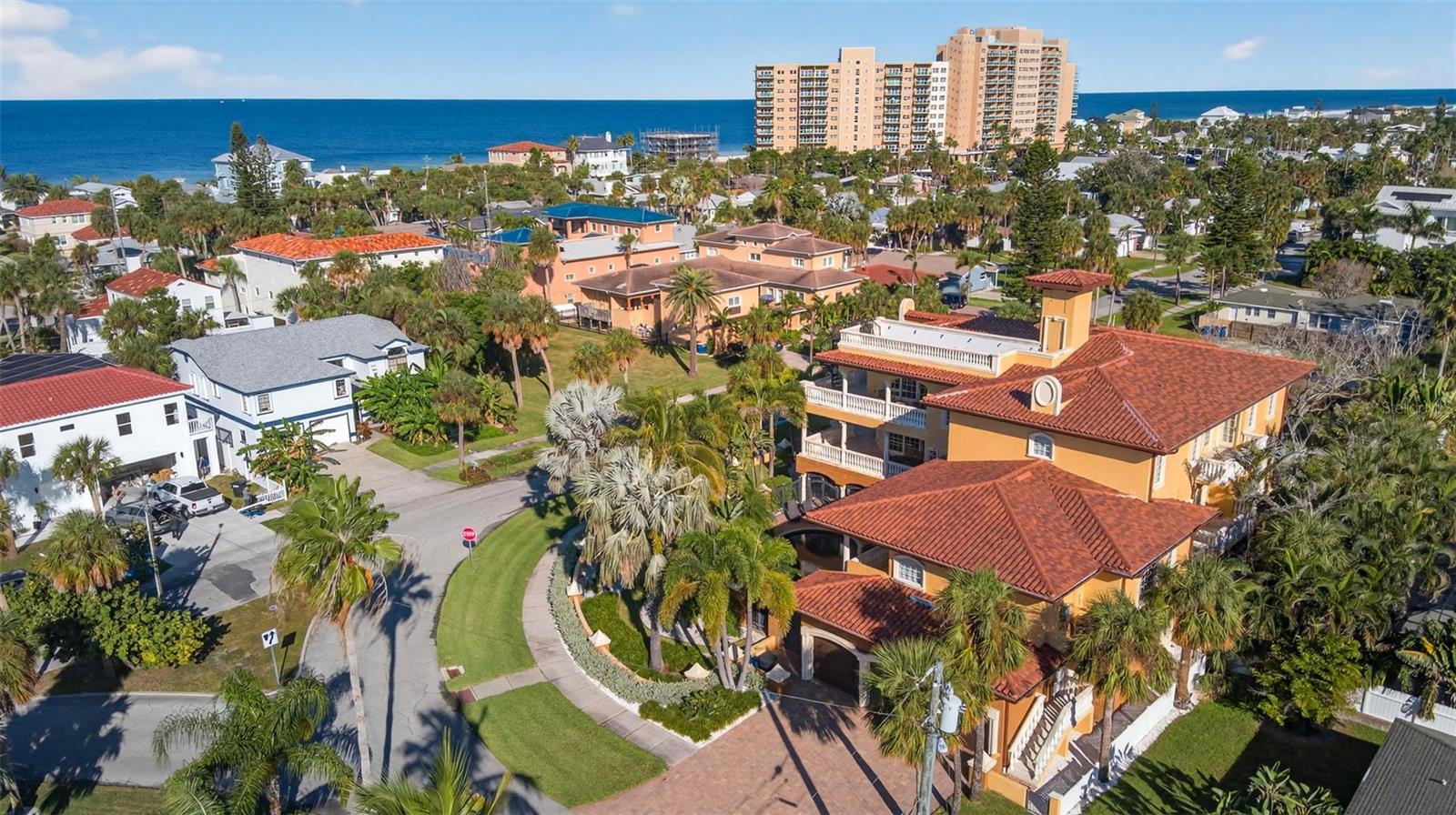 829 BRUCE AVE, CLEARWATER BEACH, FL, 33767