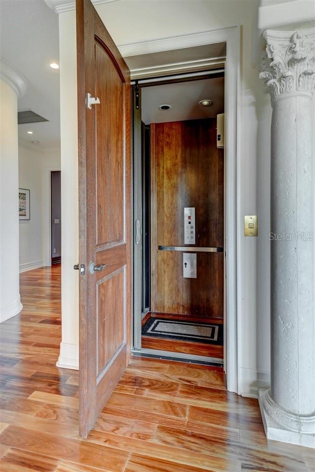 829 BRUCE AVE, CLEARWATER BEACH, FL, 33767