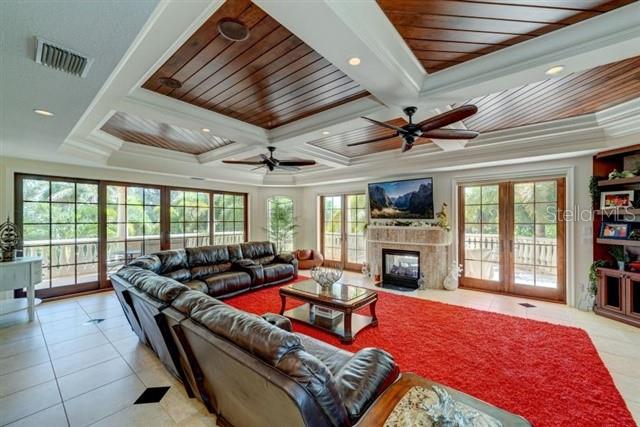 829 BRUCE AVE, CLEARWATER BEACH, FL, 33767