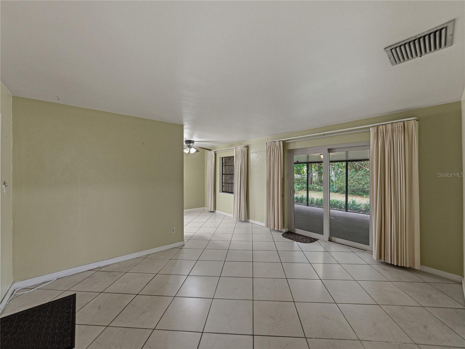 2702 AUBURN AVE W, TAMPA, FL, 33614