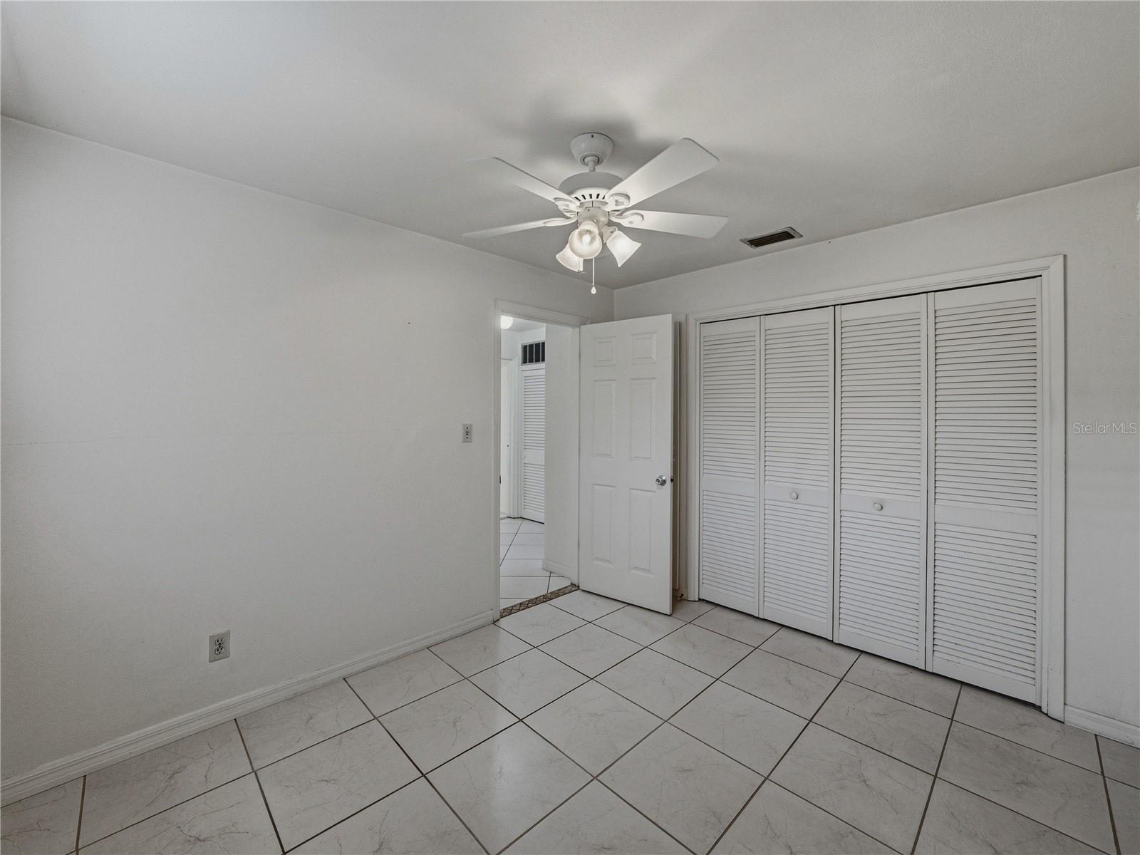 2702 AUBURN AVE W, TAMPA, FL, 33614