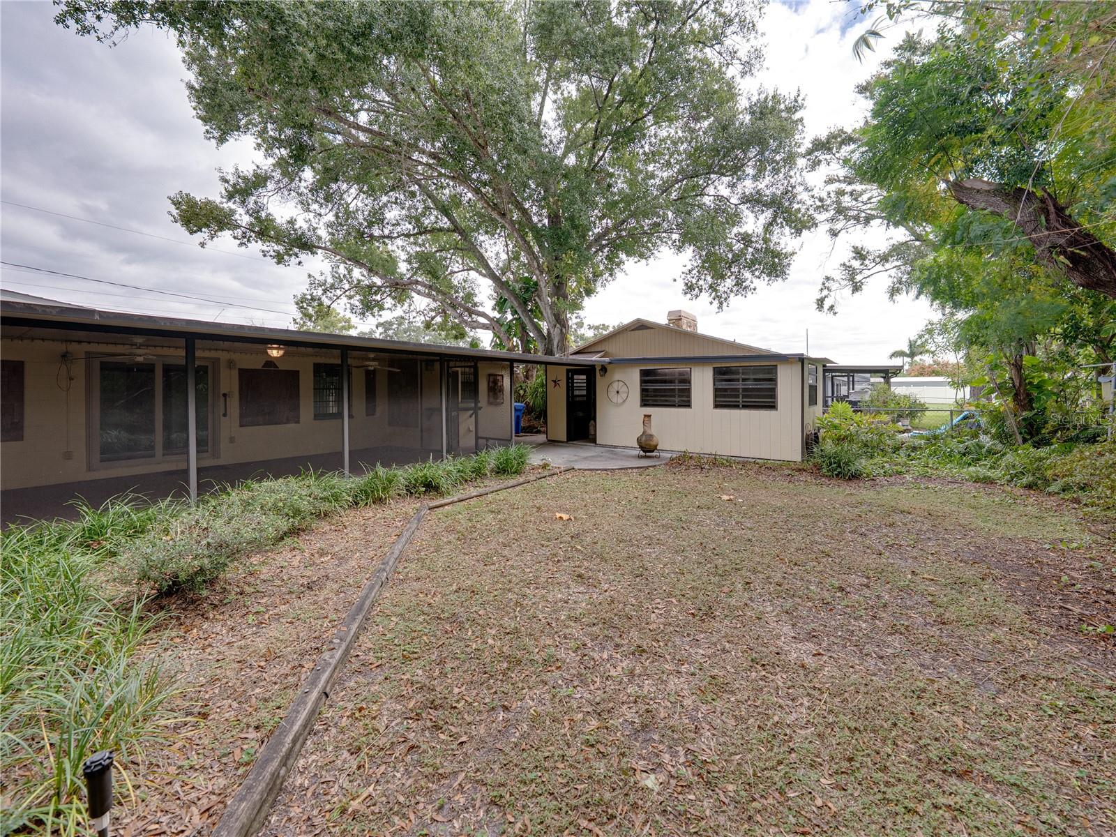 2702 AUBURN AVE W, TAMPA, FL, 33614