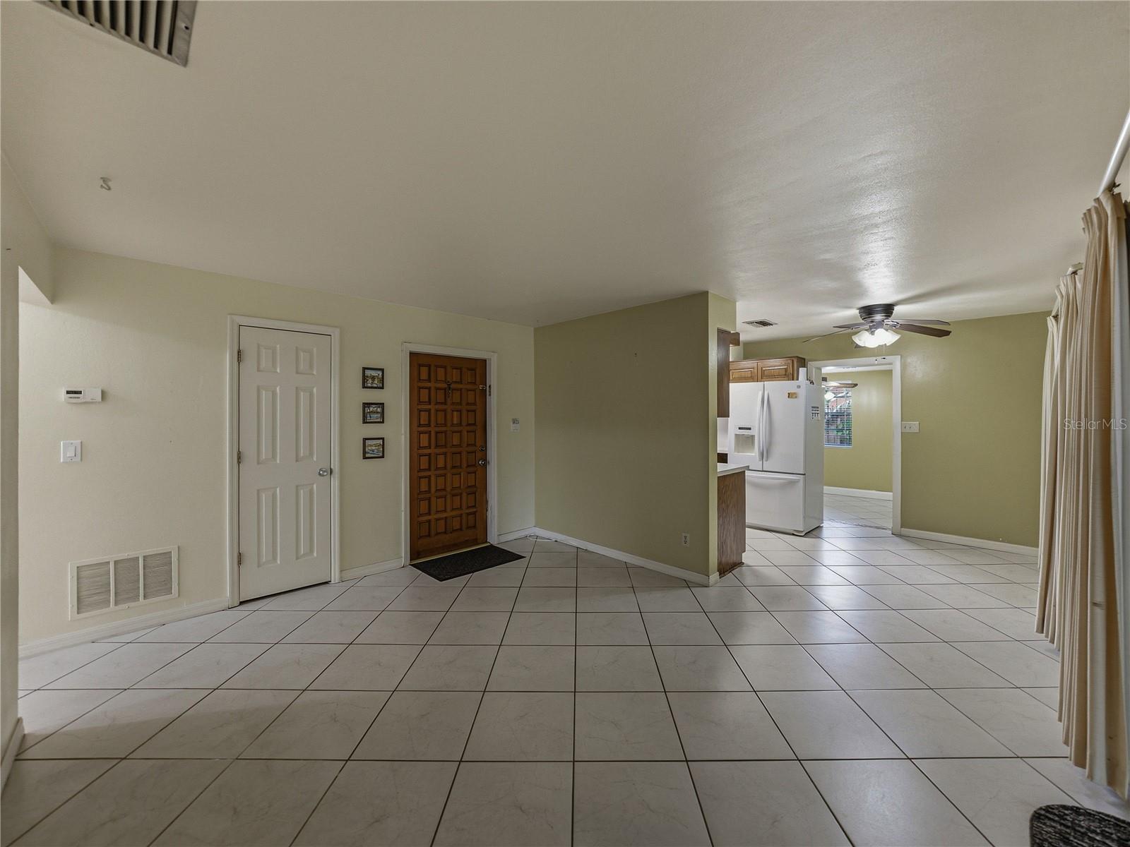 2702 AUBURN AVE W, TAMPA, FL, 33614