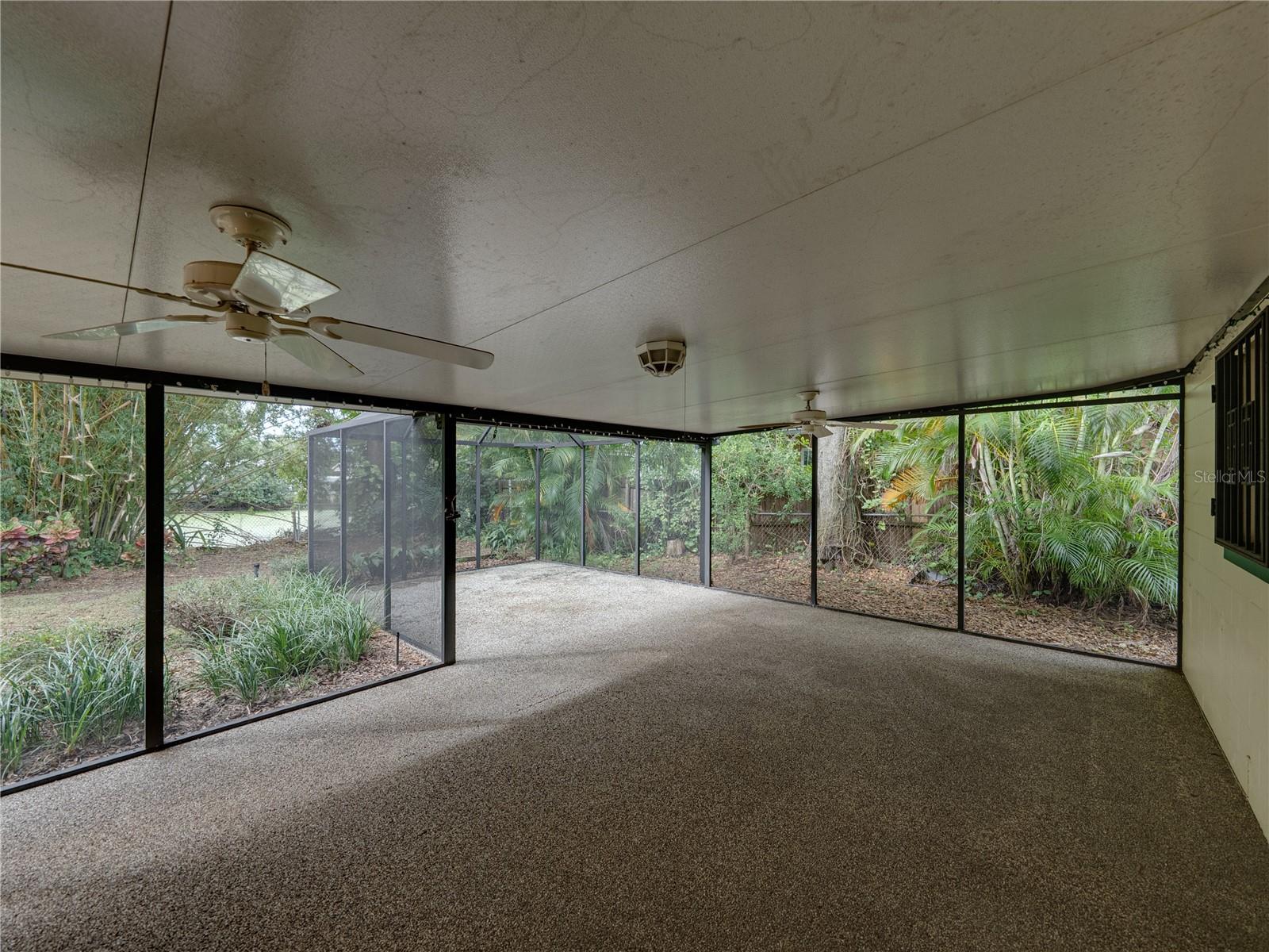 2702 AUBURN AVE W, TAMPA, FL, 33614