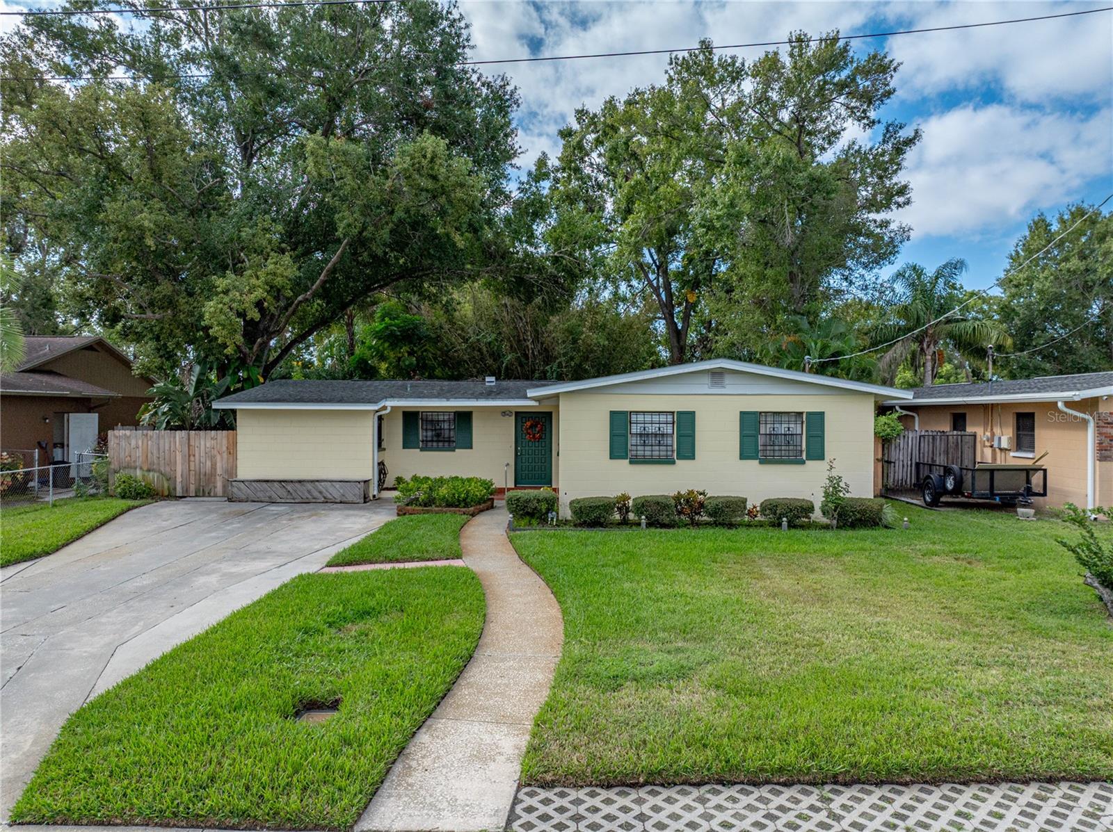 2702 AUBURN AVE W, TAMPA, FL, 33614