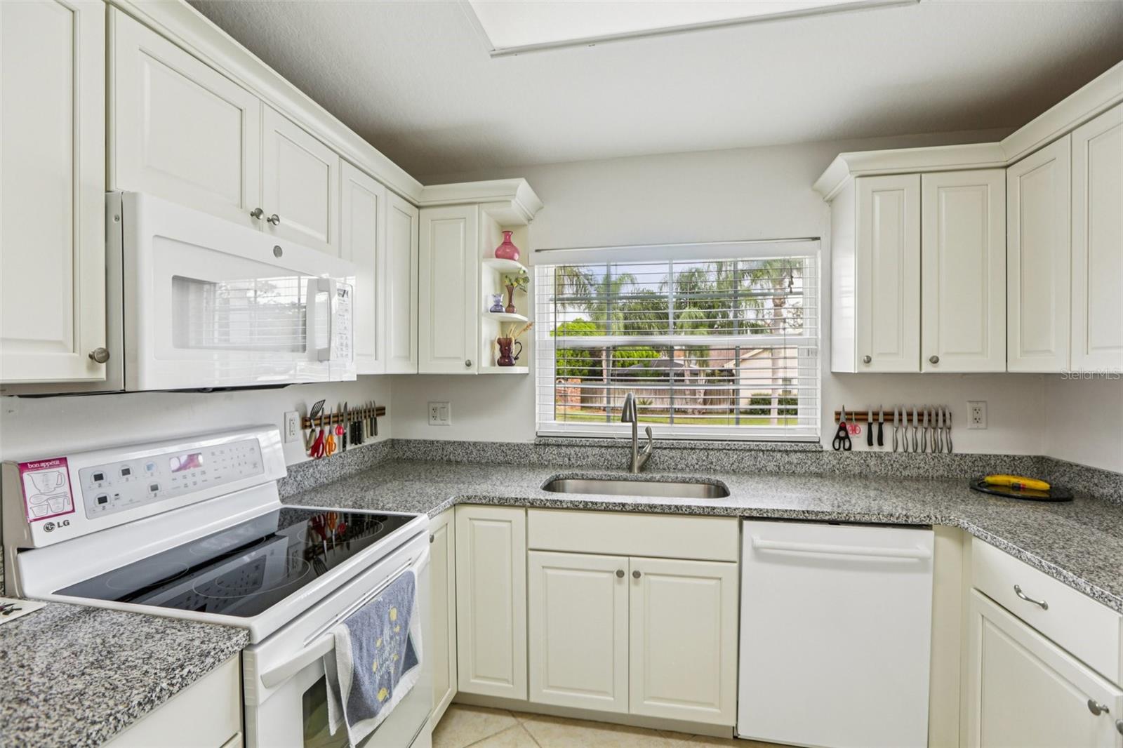 4994 KLOSTERMAN OAKS BLVD, PALM HARBOR, FL, 34683